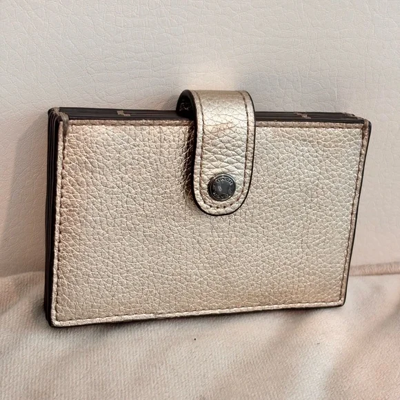 COACH Champagne Metallic Pebbled Leather Accordion Card Case - Picture 2 of 12